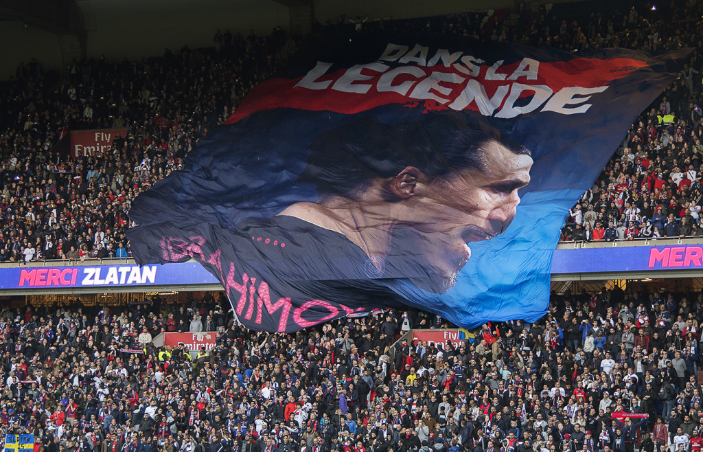 Zlatan hyllades av PSG-fansen vid sista matchen på Parc des Princes. 